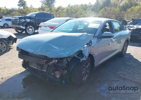 2025 Kia K4 Lxs z USA, uszkodzony, nr VIN 3KPFT4DE5SE174526